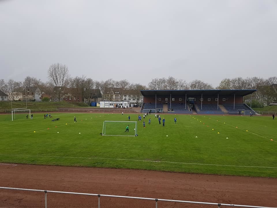 Jugendmannschaften des BV Horst Süd wollen Kleinspielfeld.