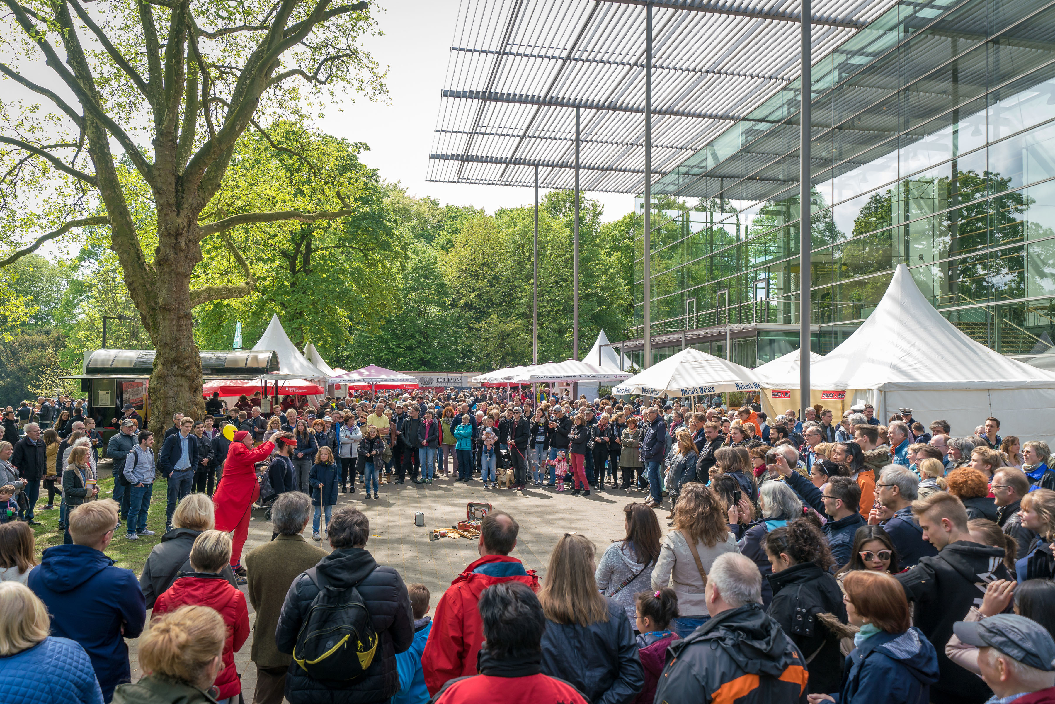Traditionelles 1.Mai-Kulturvolksfest am Ruhrfestspielhaus in Recklinghausen. Pressefoto: Ruhrfestspiele / Sebastian Kirch