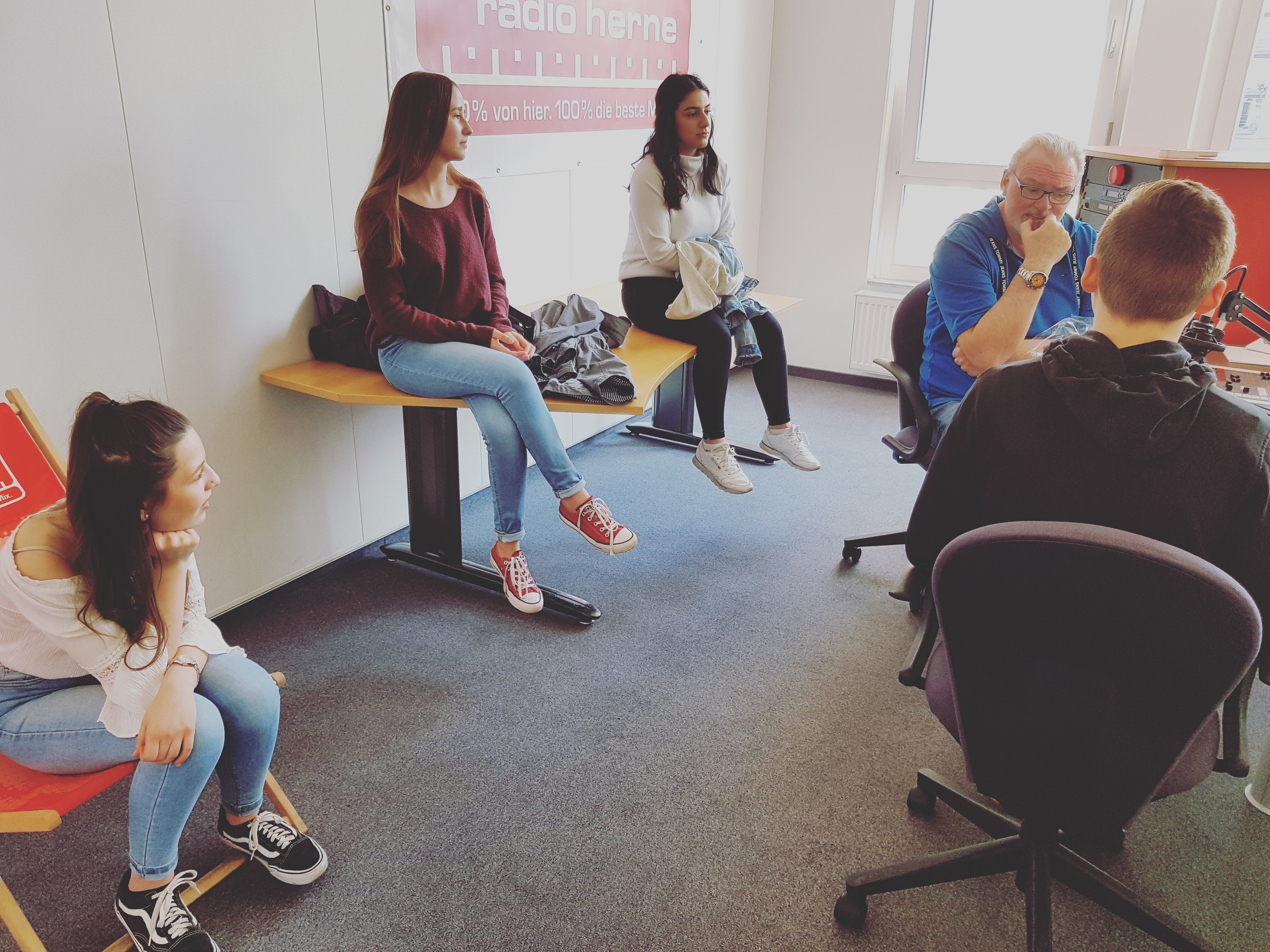Die vier Wanner Schüler*innen während des Interviews