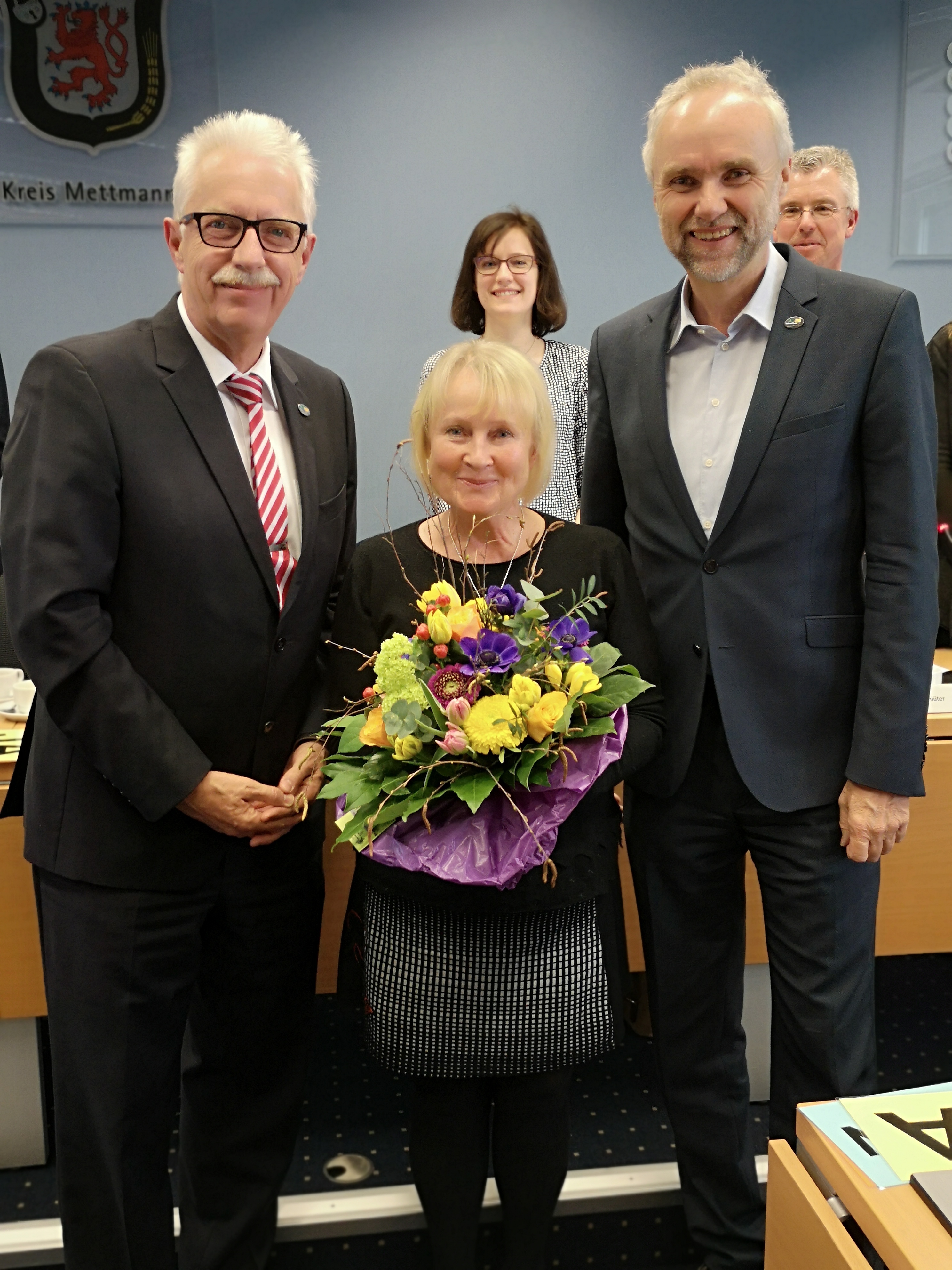 Landrat Thomas Hendele (l.) begrüßte Elke Thiele als Nachfolgerin von Manfred Krick.