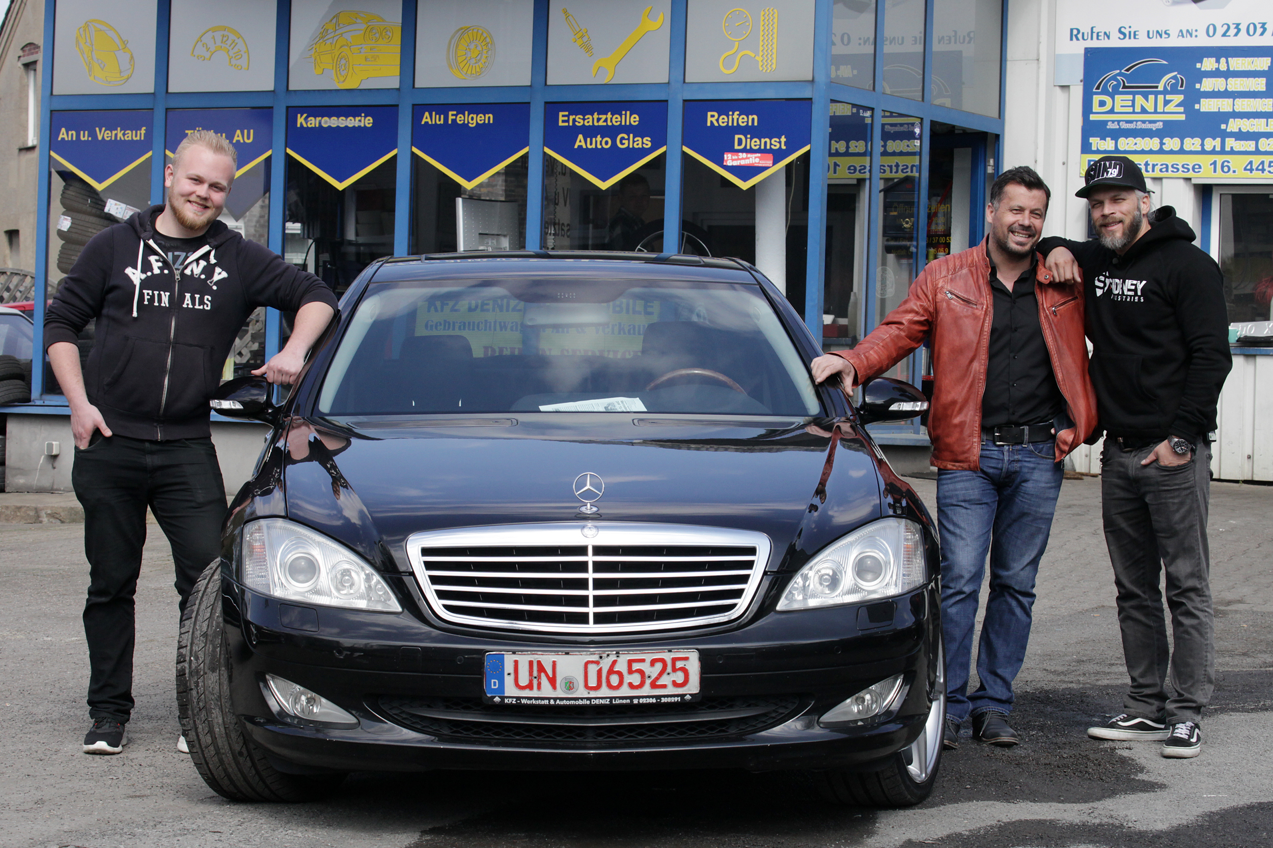 Den Mercedes hat Noah im Visier - aber passt das Auto auch ins Budget?