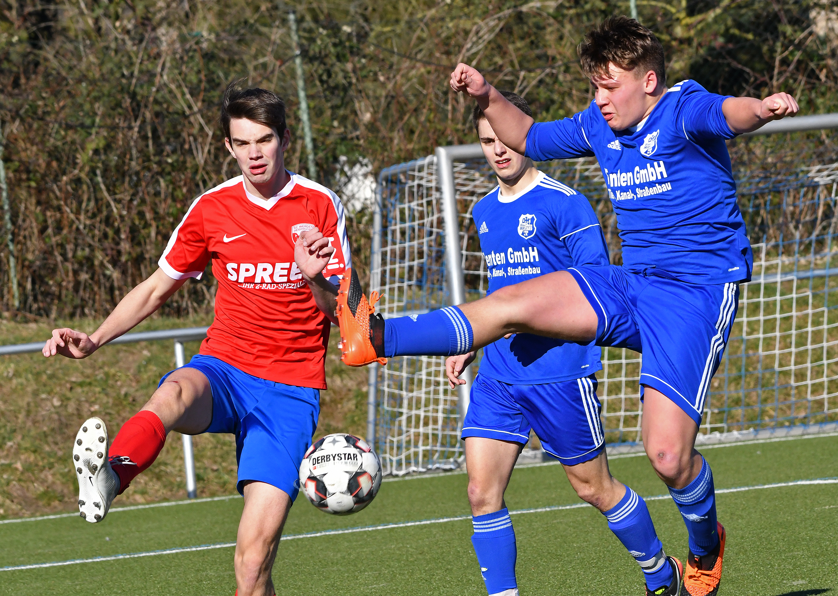 Die Mintarder A-Junioren verloren durch einen Elfmeter in der Nachspielzeit.
Foto: Gohl
