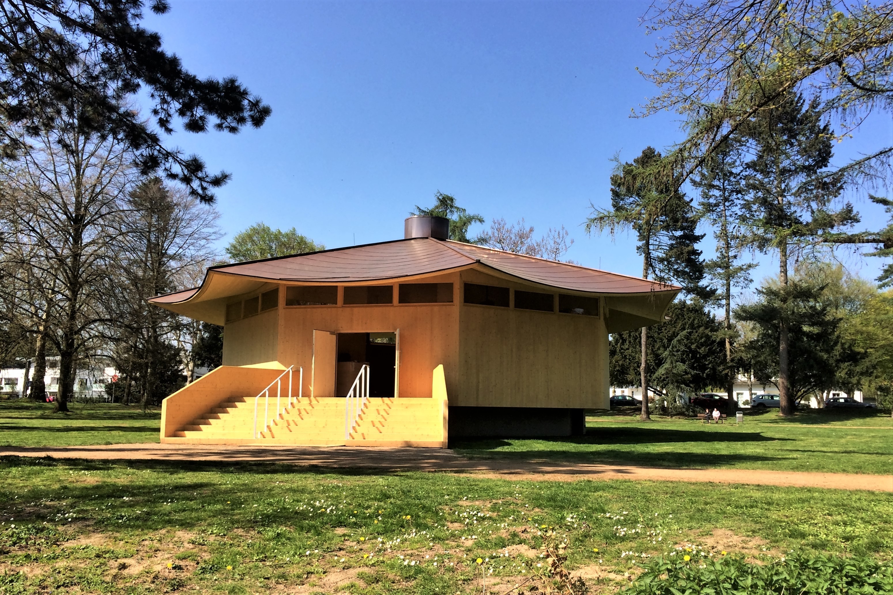 Klarheit des Materials und der Proportionen: Der temporäre Schütte-Pavillon.
