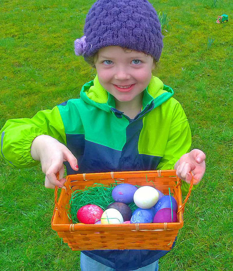 Am Gründonnerstag lädt der VKJ Kinder dazu ein, dem Osterhasen zu helfen und viele Eier bunt zu malen. Foto: VKJ