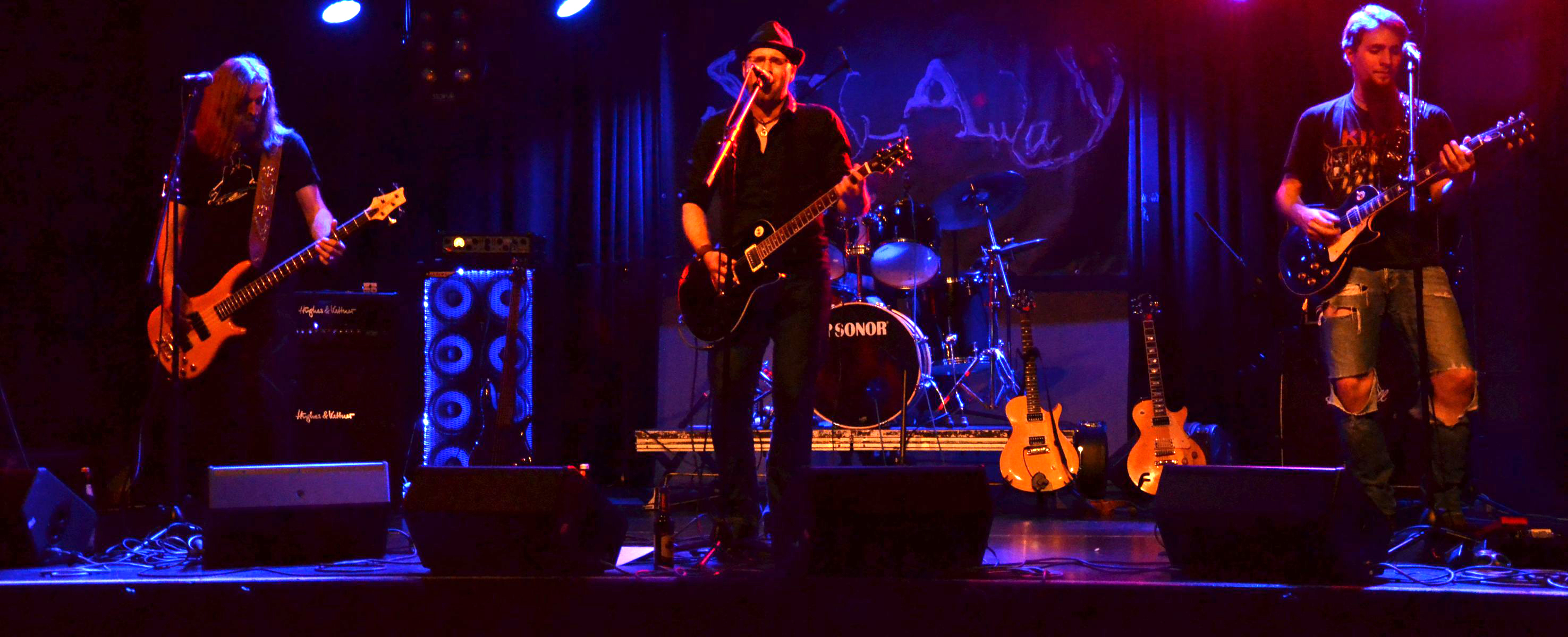 Hardrock zum Mitgrölen spielen "Rocks Crossing" im Keuning-Haus.