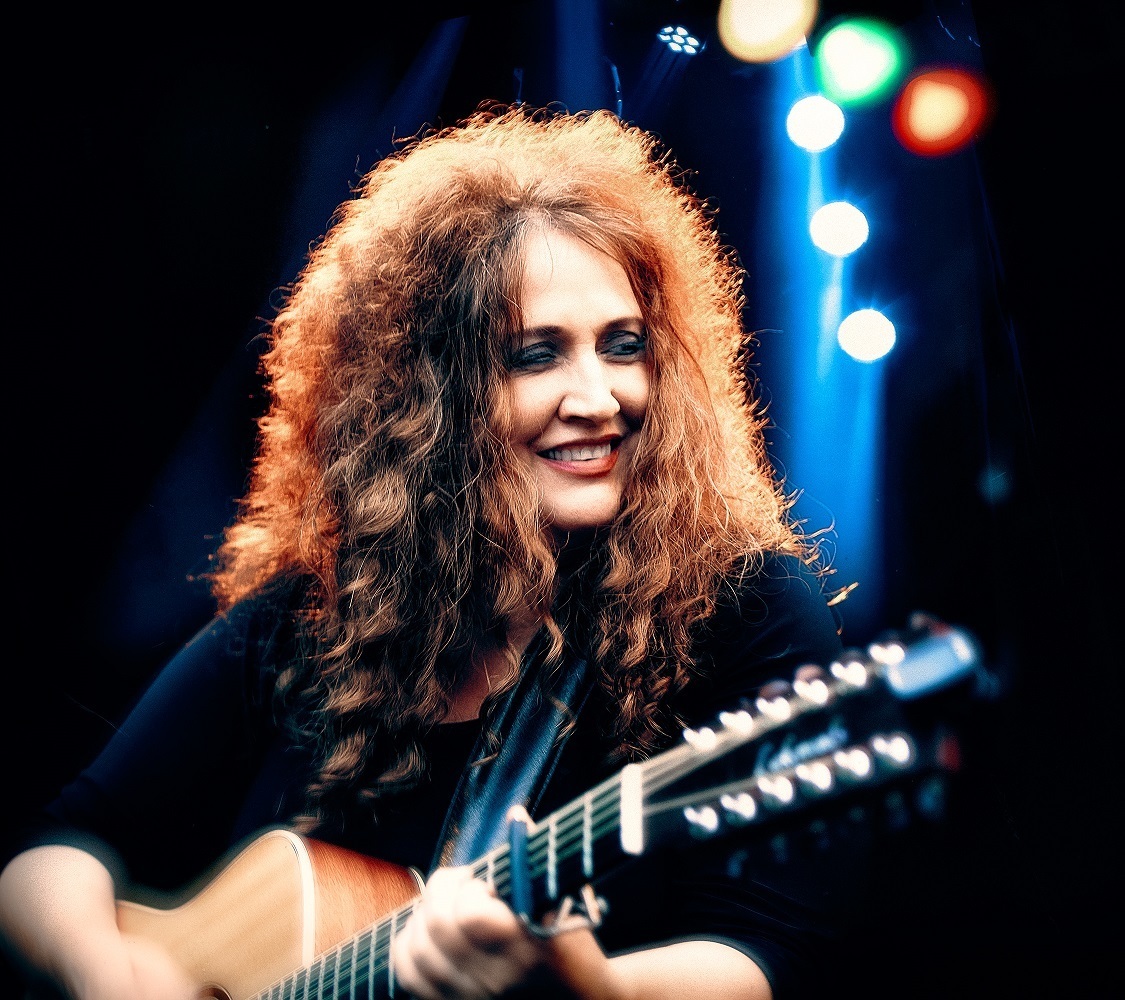 Anne Haigis interpretiert Musik nicht nur - sie fühlt und sie lebt sie.