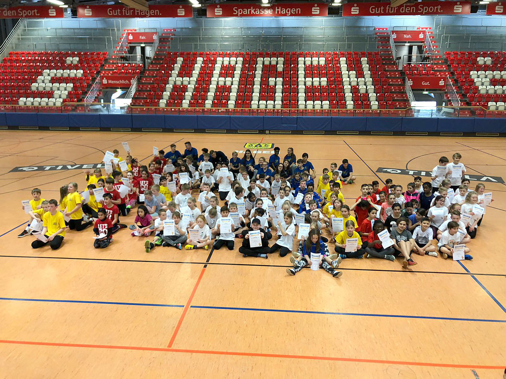Die Grundschule Emst hat sich beim Leichtathletik-Wettkampf der Grundschulen in der Krollmann-Arena für die Finalveranstaltung „Westfalen YoungStars 2019“ qualifiziert.