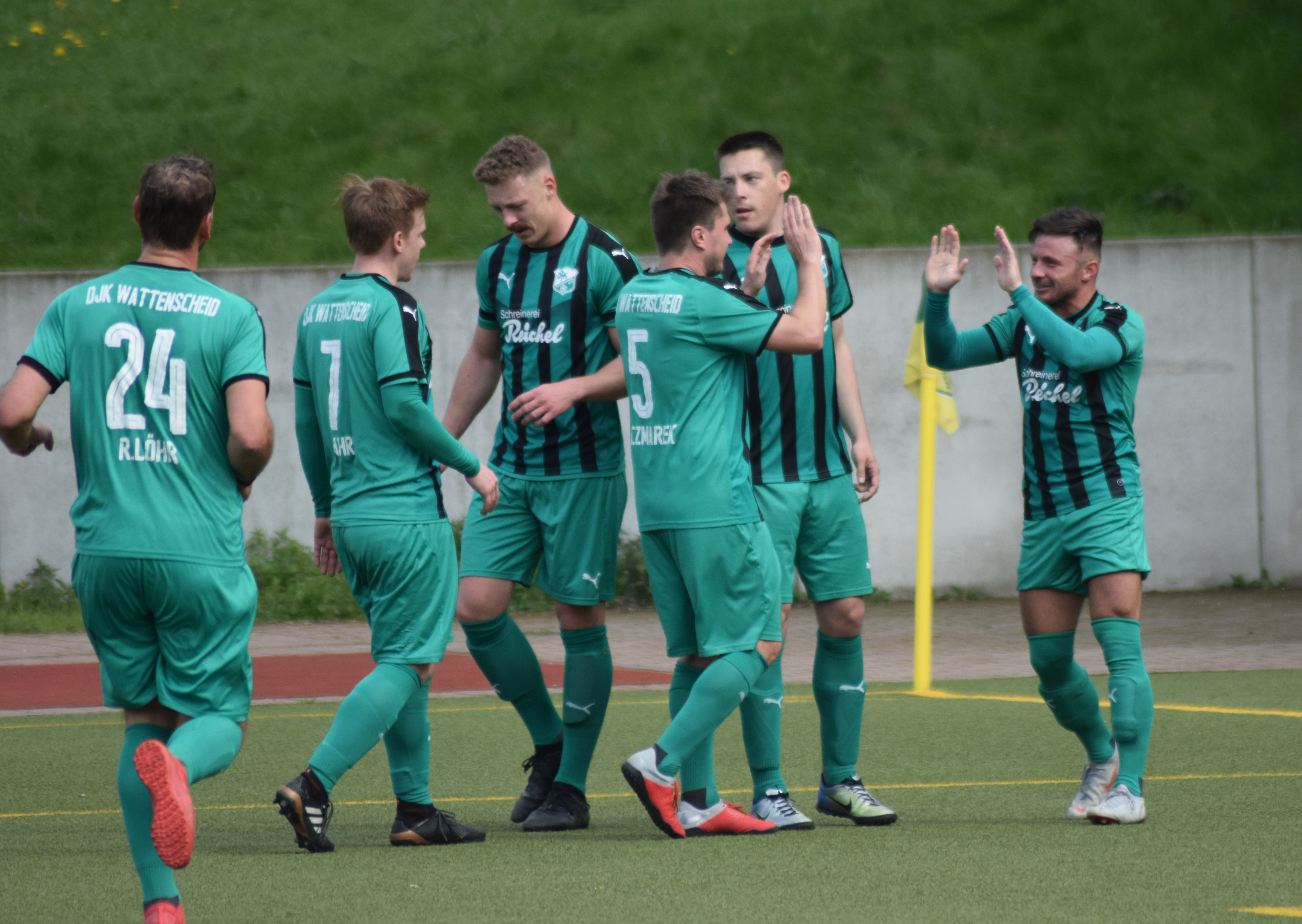Die DJK Wattenscheid konnte den zweiten Sieg in Folge bejubeln. Foto: Peter Mohr