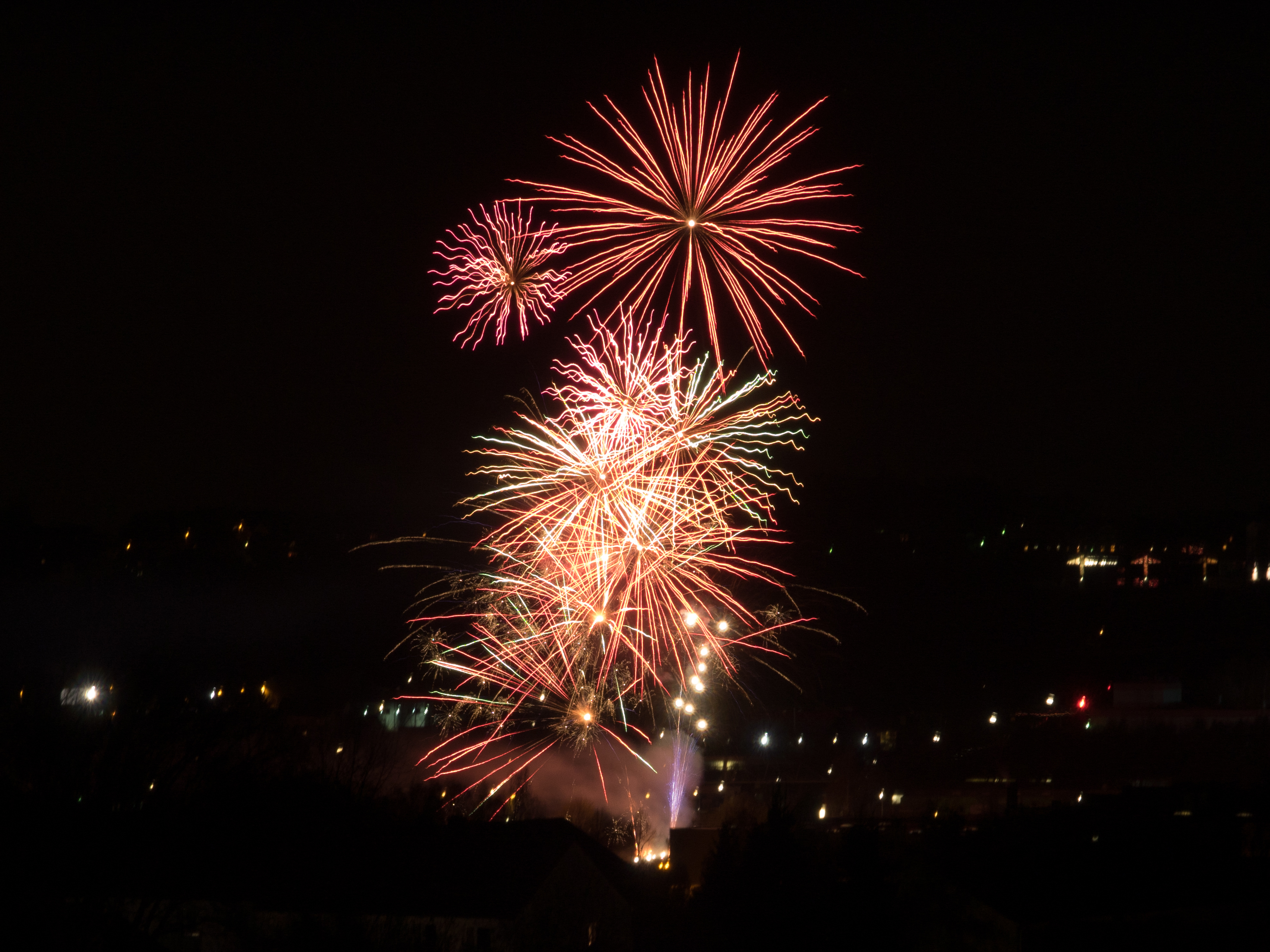 Schön anzuschauen, aber leider eine Lärmbelästigung: Anwohner haben sich über das Feuerwerk in Rüdinghausen beschwert.