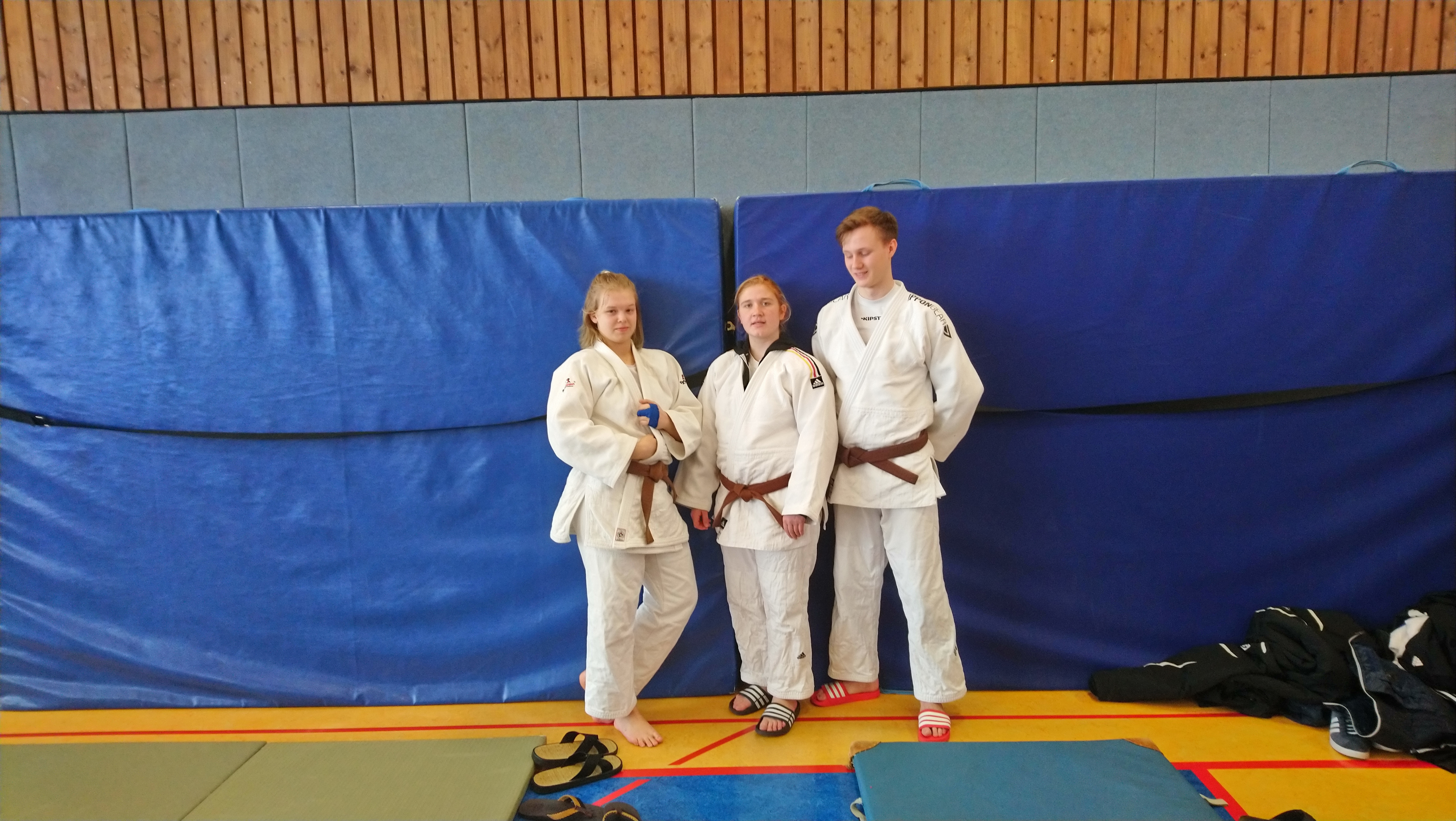Erfolgreiche Jungkämpfer: Lea Reinecke, Sandra Müller und Marius Körner vom Judo Club Holzwickede.