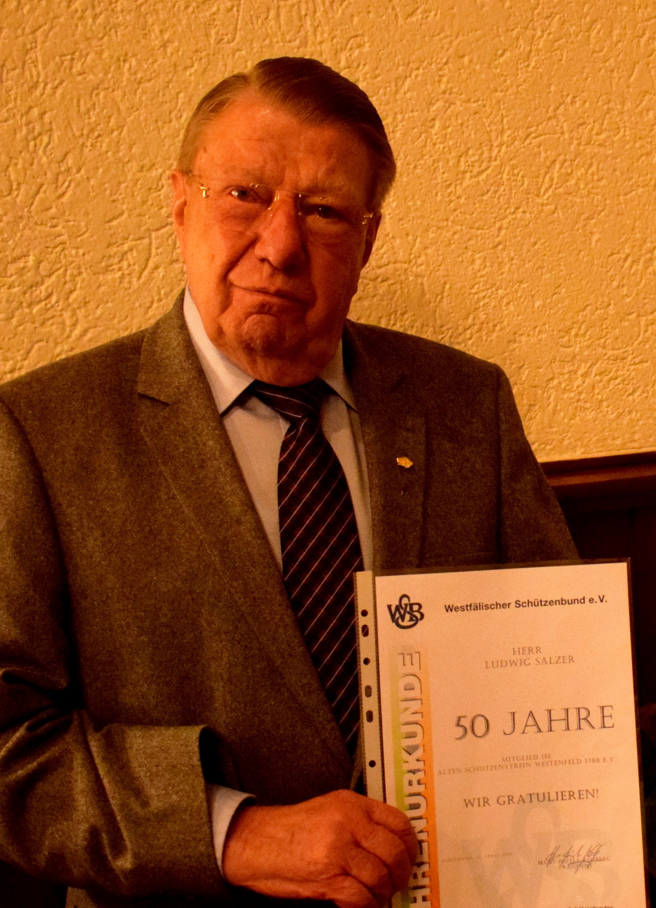 Ludwig Sälzer wurde für 50 Jahre Vereinstreue geehrt