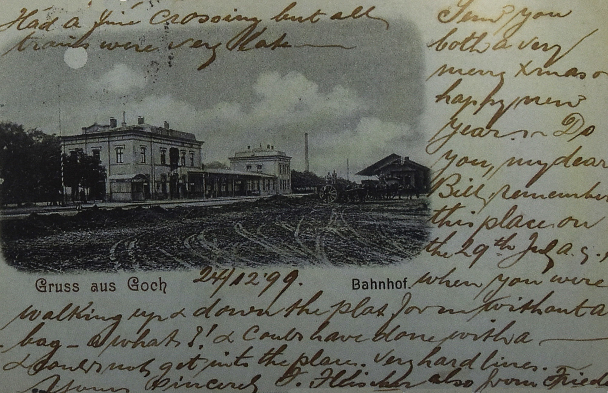Eine der ältesten Ansichtskarten ist die Karte des Gocher Bahnhofes aus dem Jahre 1899. Sie wurde Heiligabend geschrieben und nach London versandt.