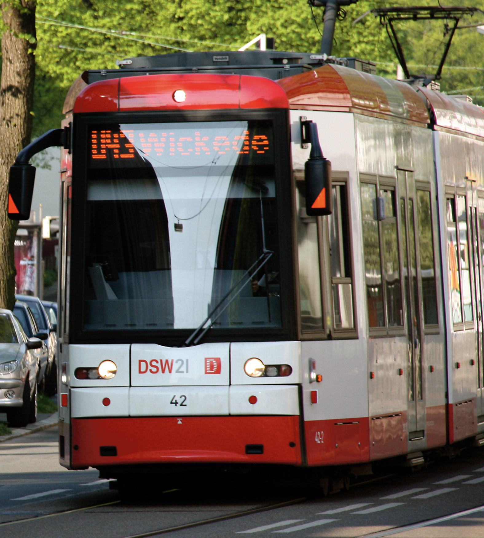 Die Straßenbahn U43 fährt wieder ohne Ersatzverkehr durch Busse durch.
