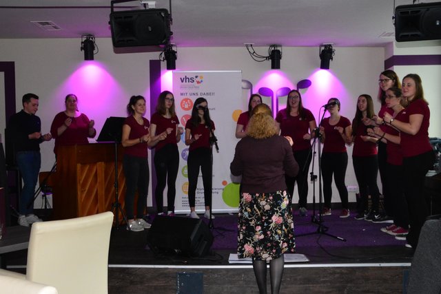 10-köpfiges Chorensemble unter der Leitung von Kristin Goeke