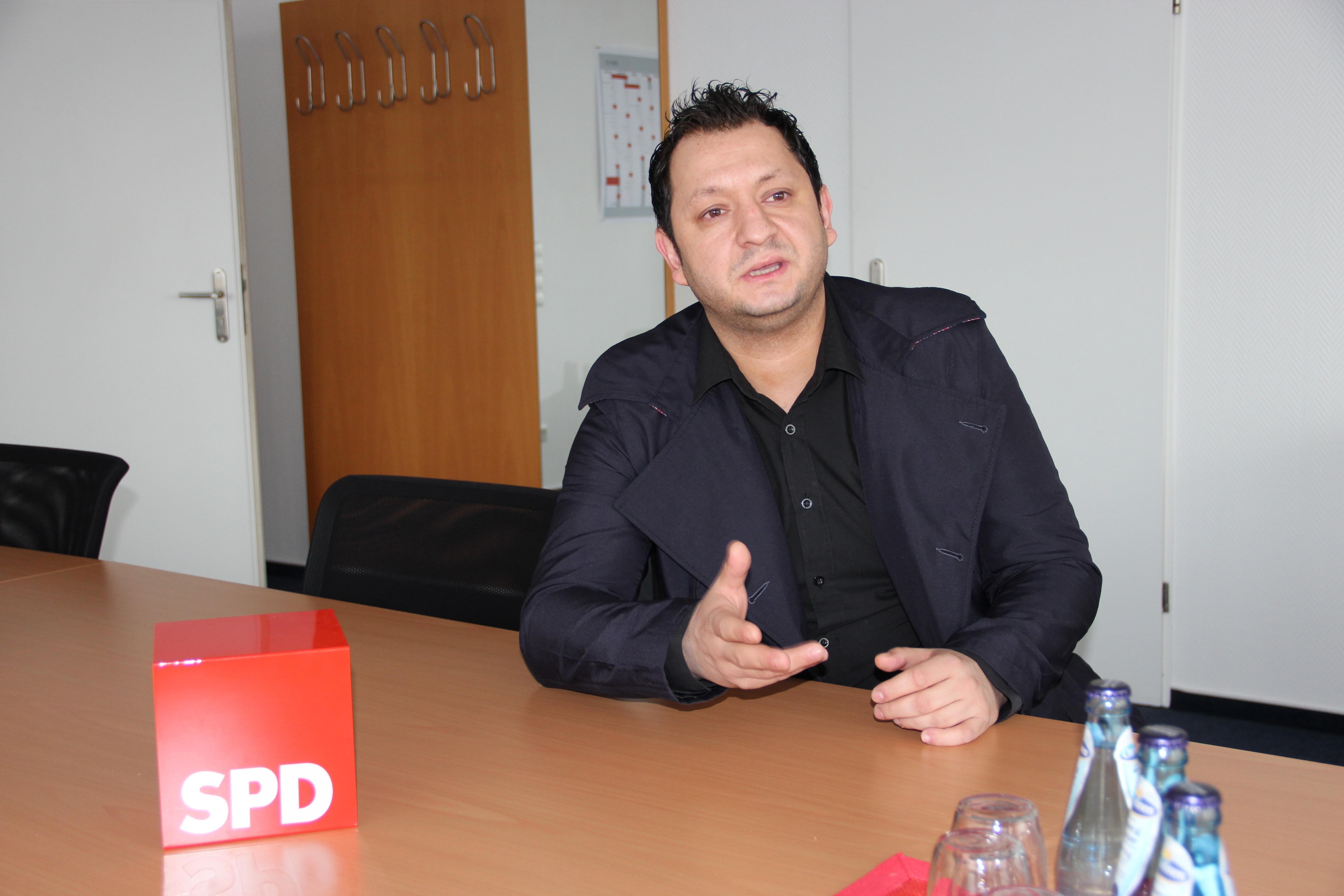 Der ehemalige GFI-Vorsitzende Ugur Ünal hat offensichtlich eine stattliche Abfindung in Höhe von 250.000 Euro aus der Stadtkasse erhalten. Foto: Archiv
