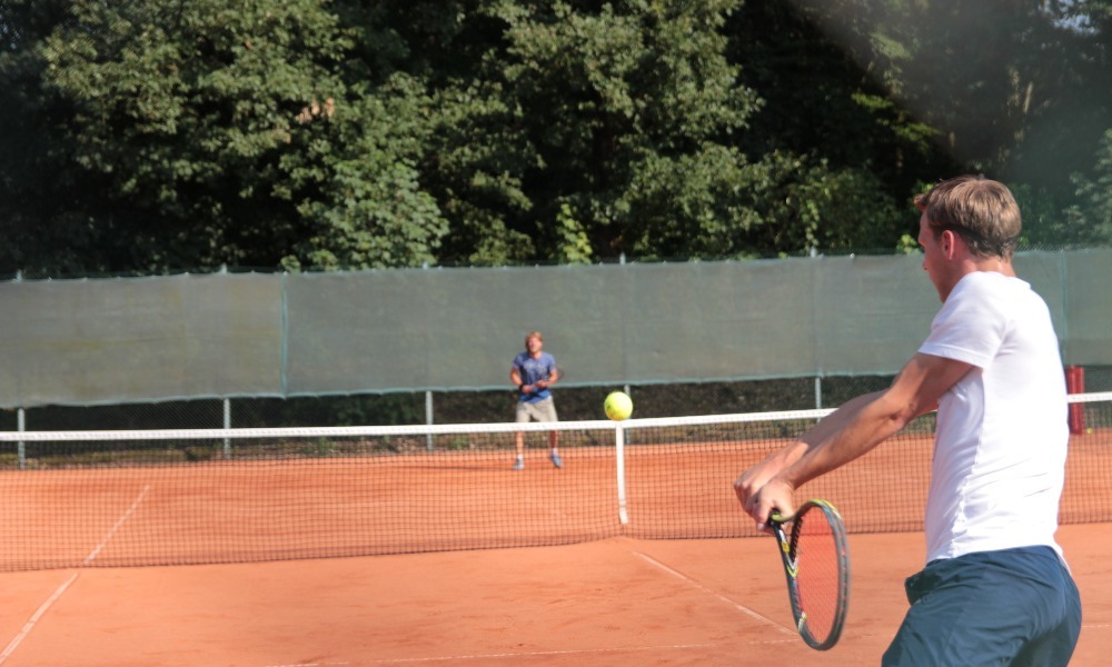 Mit der "Magie des Lichts" will der Tennisclub Grün-Weiß Silschede eine energieeffiziente LED-Flutlichtanlage finanzieren.