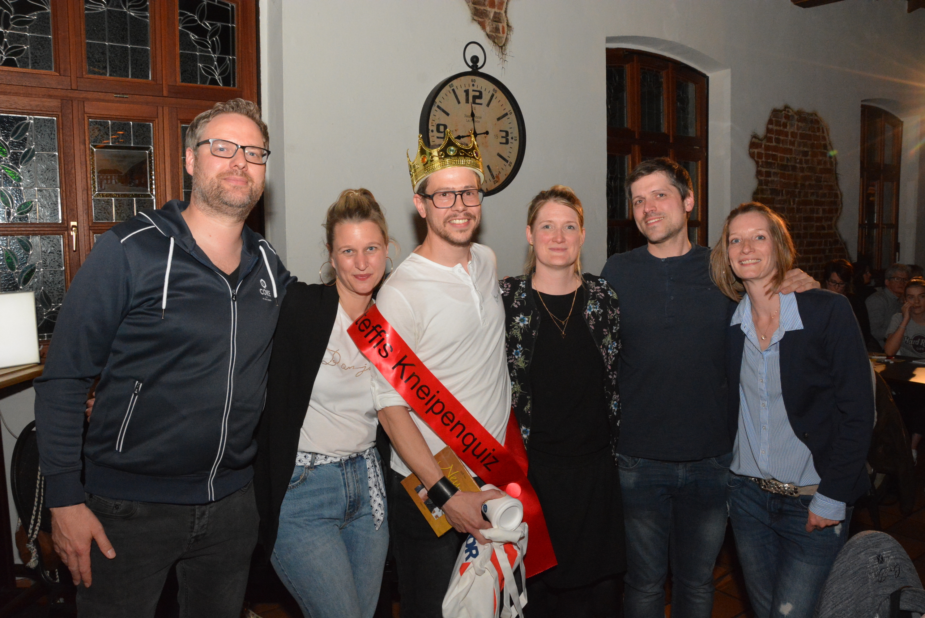 Elektroingenieur Jan Hendrik wird Ratekönig bei Steffis Kneipenquiz in Appeldorn