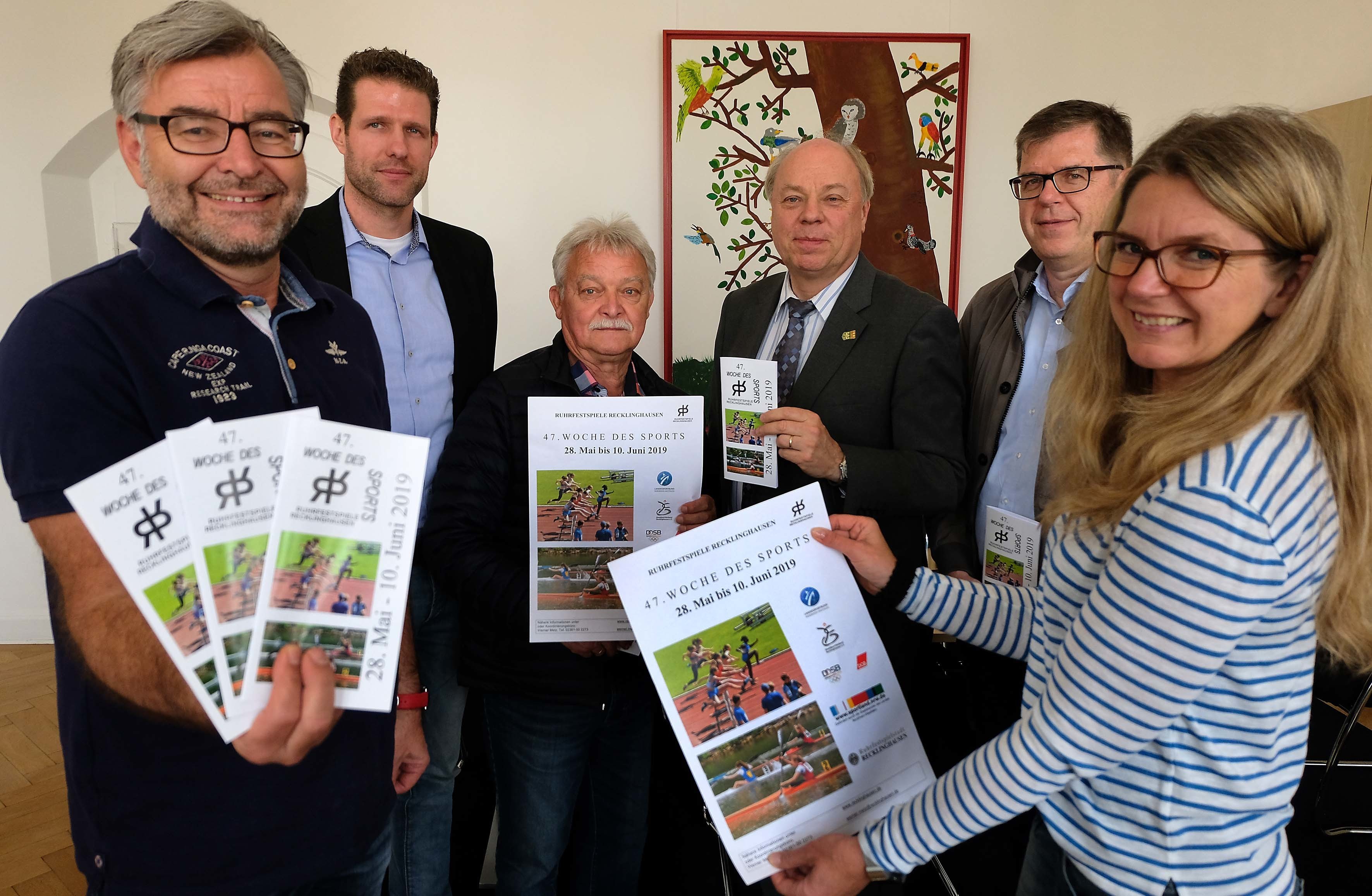 Präsentieren das Programm der 47. "Woche des Sports" (v.l.): Werner Metz, Daniel Gorhke, Klaus Breidenstein, Georg Möllers, Martin Gohrke und Sabine Glose.