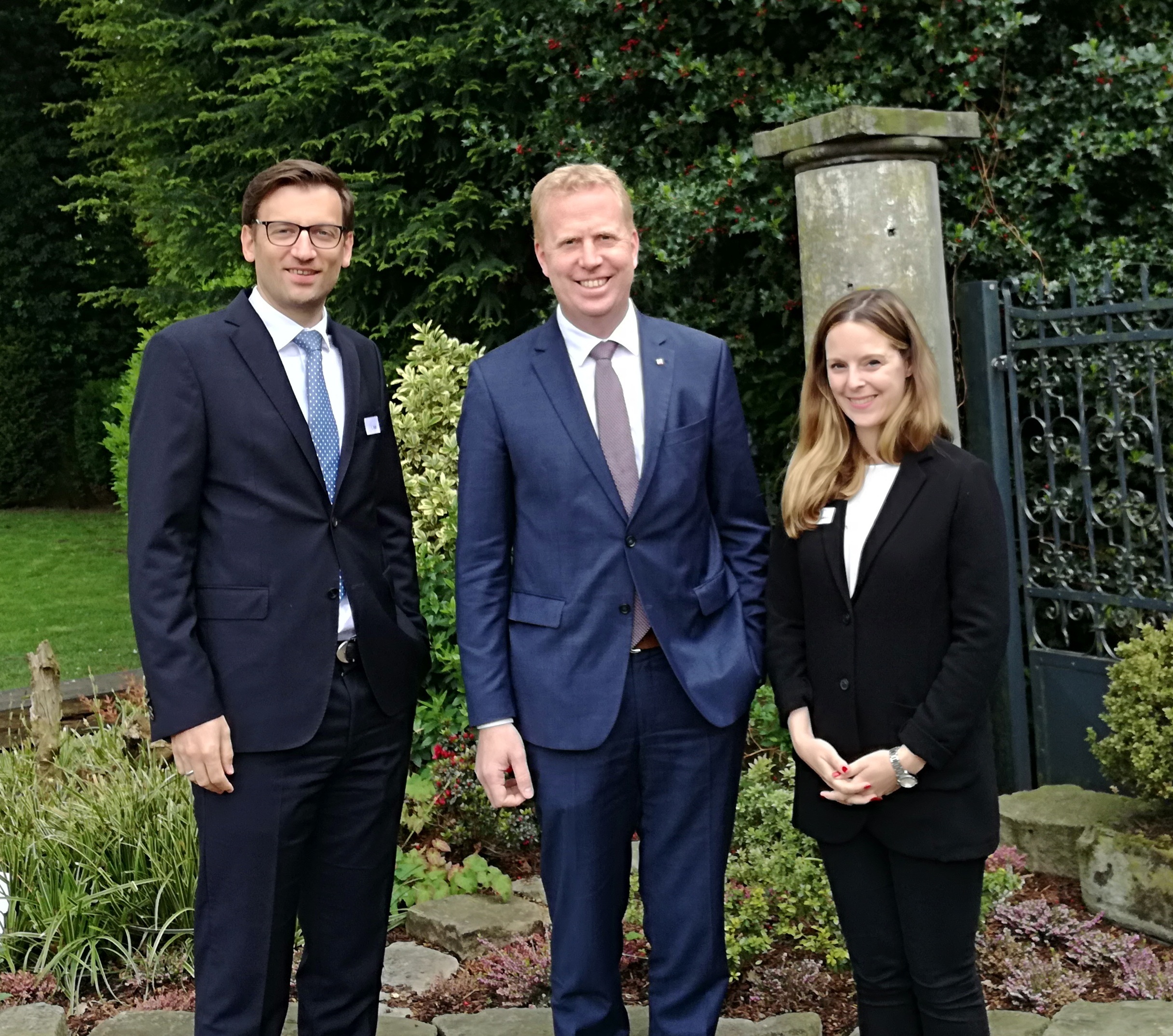 v.l.n.r. Lars Fiele; Henning Rehbaum MdL; Alice Reckmann, Stellv. Sektionssprecherin Bottrop (Foto: Wirtschaftsrat)