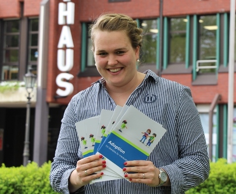 Christin Metschl bietet regelmäßige Sprechstunden zur Adoptions-Vermittlung an. Foto: Stadt