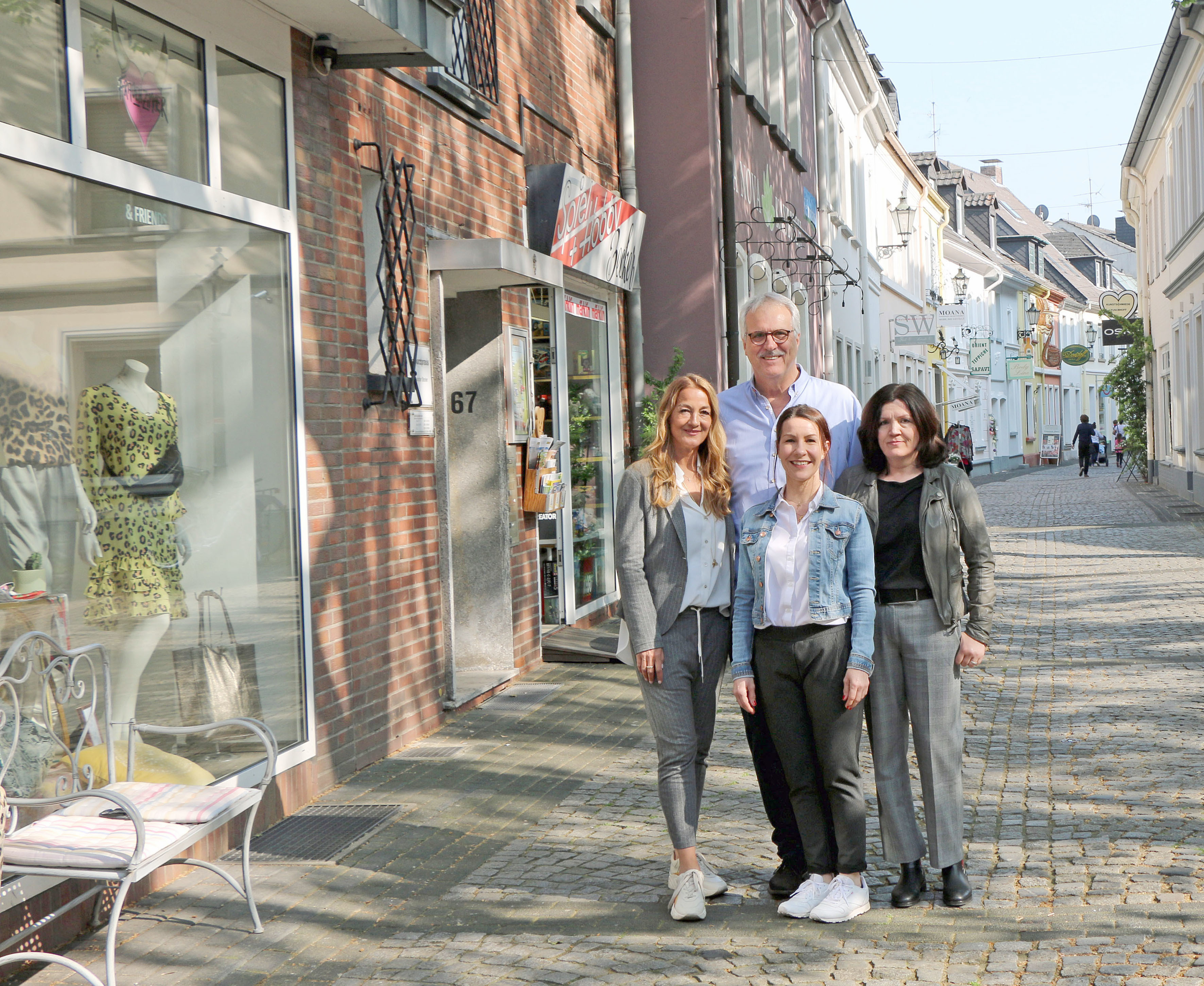 Sie wollen die Innenstadt voranbringen (von links): Die stellvertretende ISG-Vorsitzende Jeanine Steinborn, ISG-Vorsitzender Achim Reps, Schriftführerin Andrea Kaesmacher und Schatzmeisterin Manuela Hoppstock.