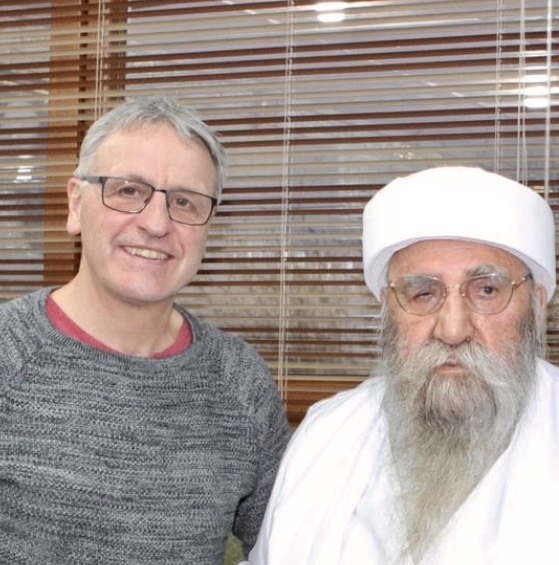 Wolfgang Eutener und der jesidische Religionsführer Baba Scheikh