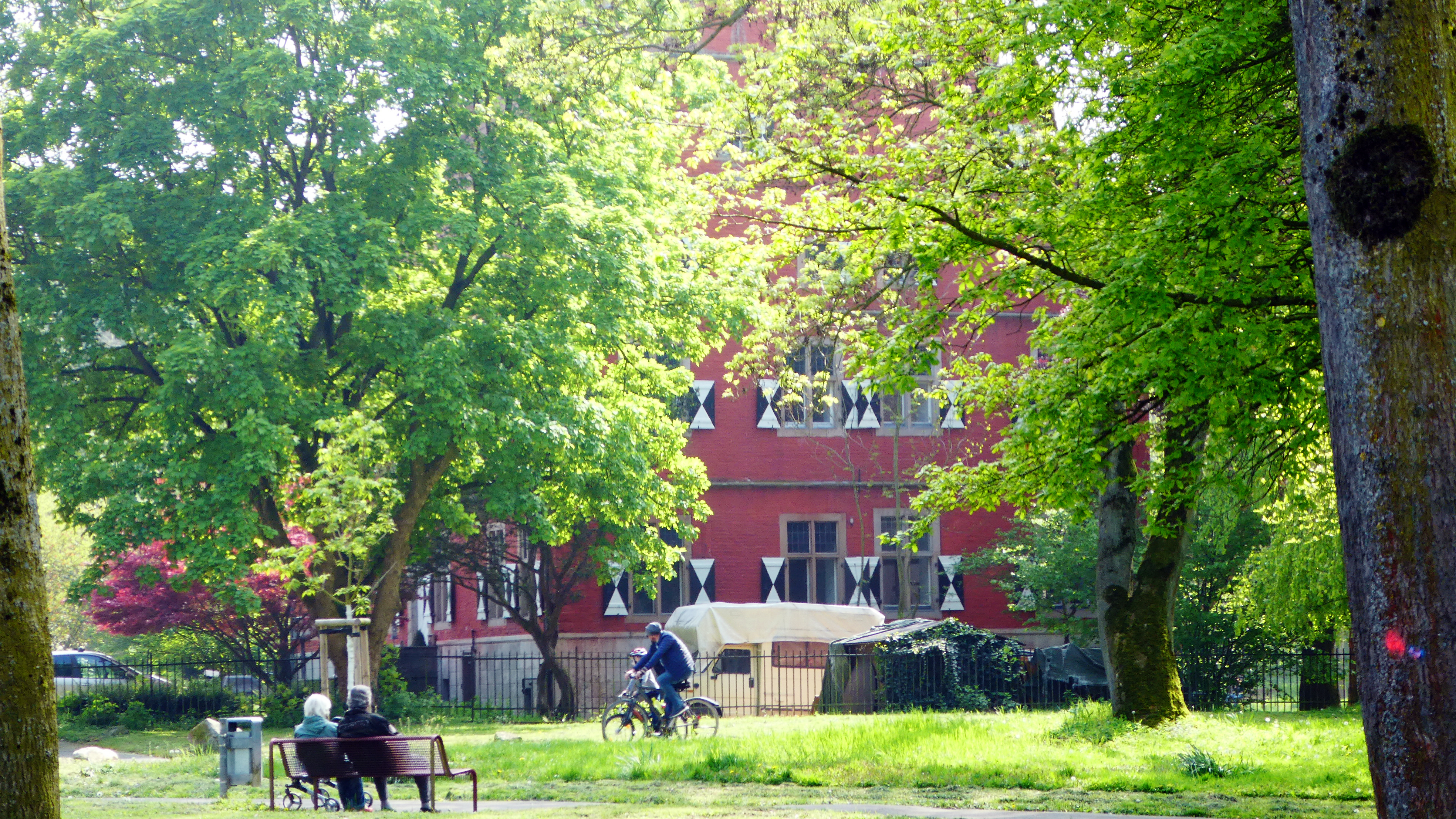 Unter anderem der Wenge-Park in Lanstrop soll künftig vom Stadtgrün gepflegt werden.