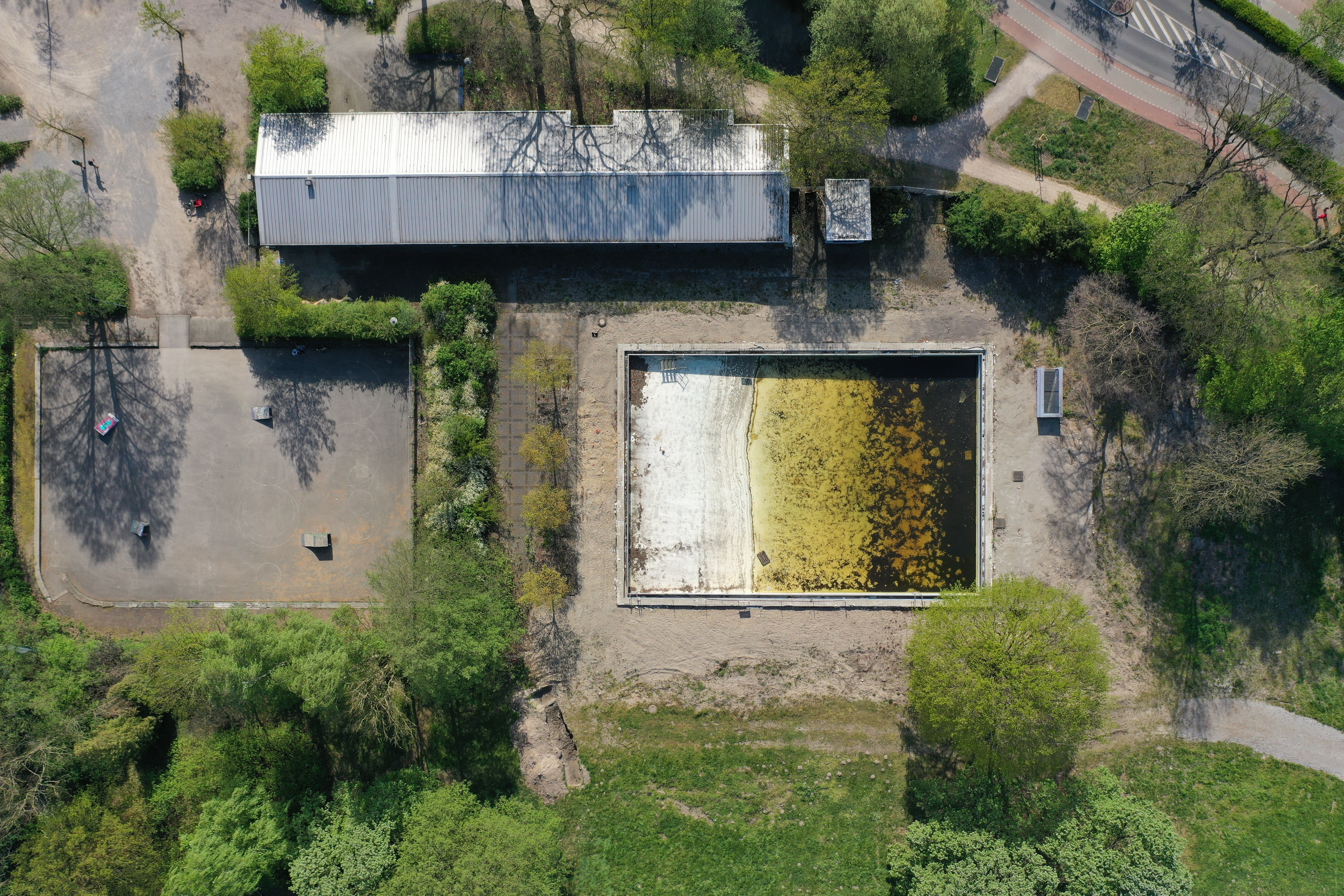 Regelmäßig war das Freibad Hiesfeld in den vergangenen Monaten in den Schlagzeilen. Diesmal geht es aber nicht um die (umstrittene) Zukunft des Bades. Vielmehr soll die Vergangenheit, genauer: sollen die letzten 95 Jahre gefeiert werden.