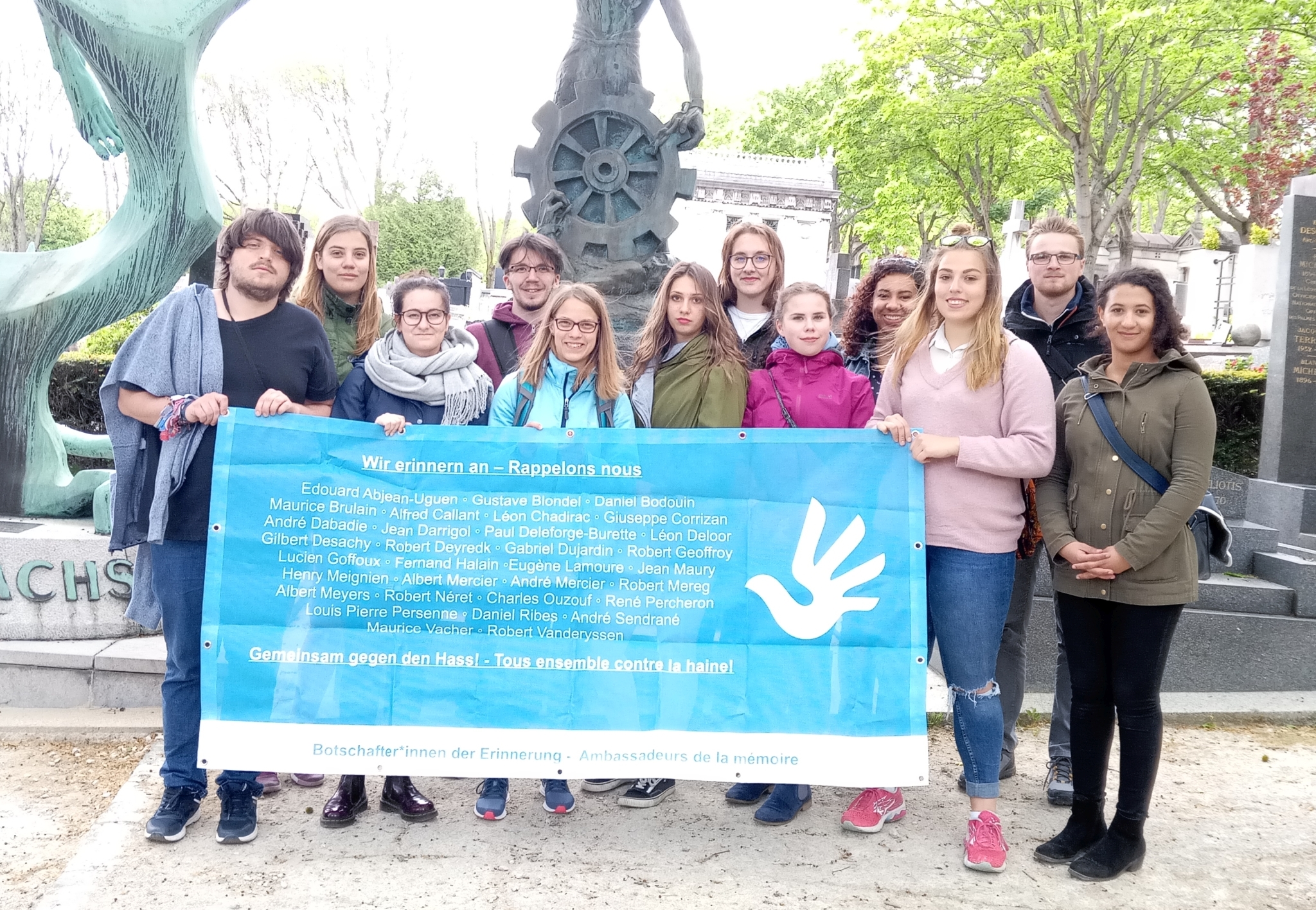 Junge Dortmunder reisten als Botschafter zum Nationalen Gedenktag nach Frankreich, um das Gedenken und die Erinnerung an die Opfer des Nationalsozialismus wachzuhalten.