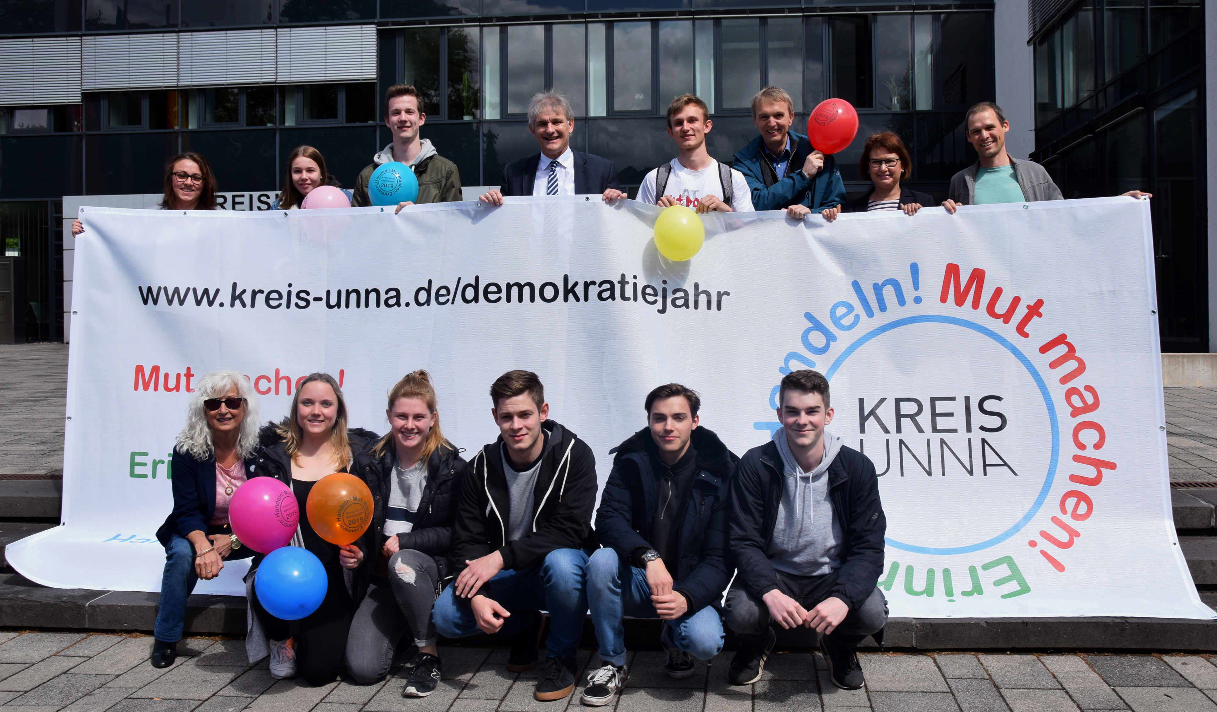 Genau hier vor dem Kreishaus wird am 23. Mai die Kundgebung des Sternlaufs 2019 zur Feier der Demokratie stattfinden.