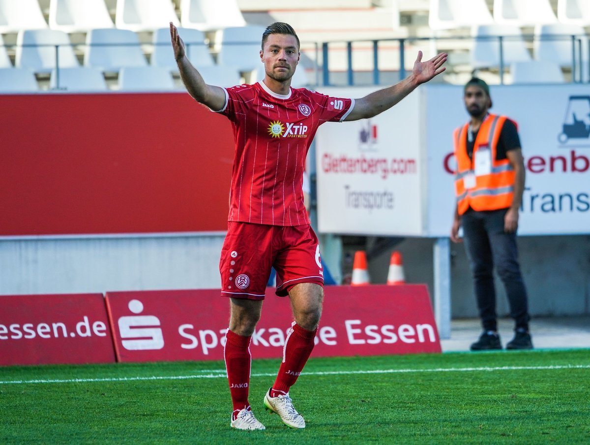 Torschütze Timo Brauer wurde bei seinem letzten Heimauftritt von den Fans gefeiert.