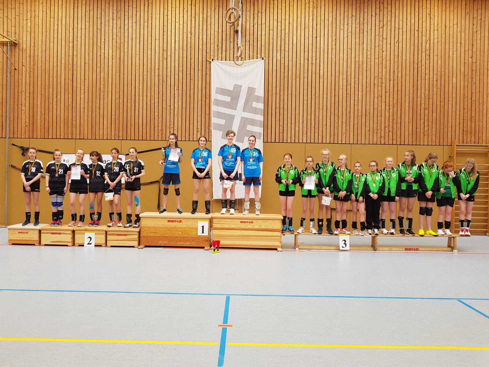 Das Training lohnt sich: Die Mädchen- und Mixedmannschaften des CVJM Kamen nehmen erfolgreich an den Deutschen Meisterschaften teil.