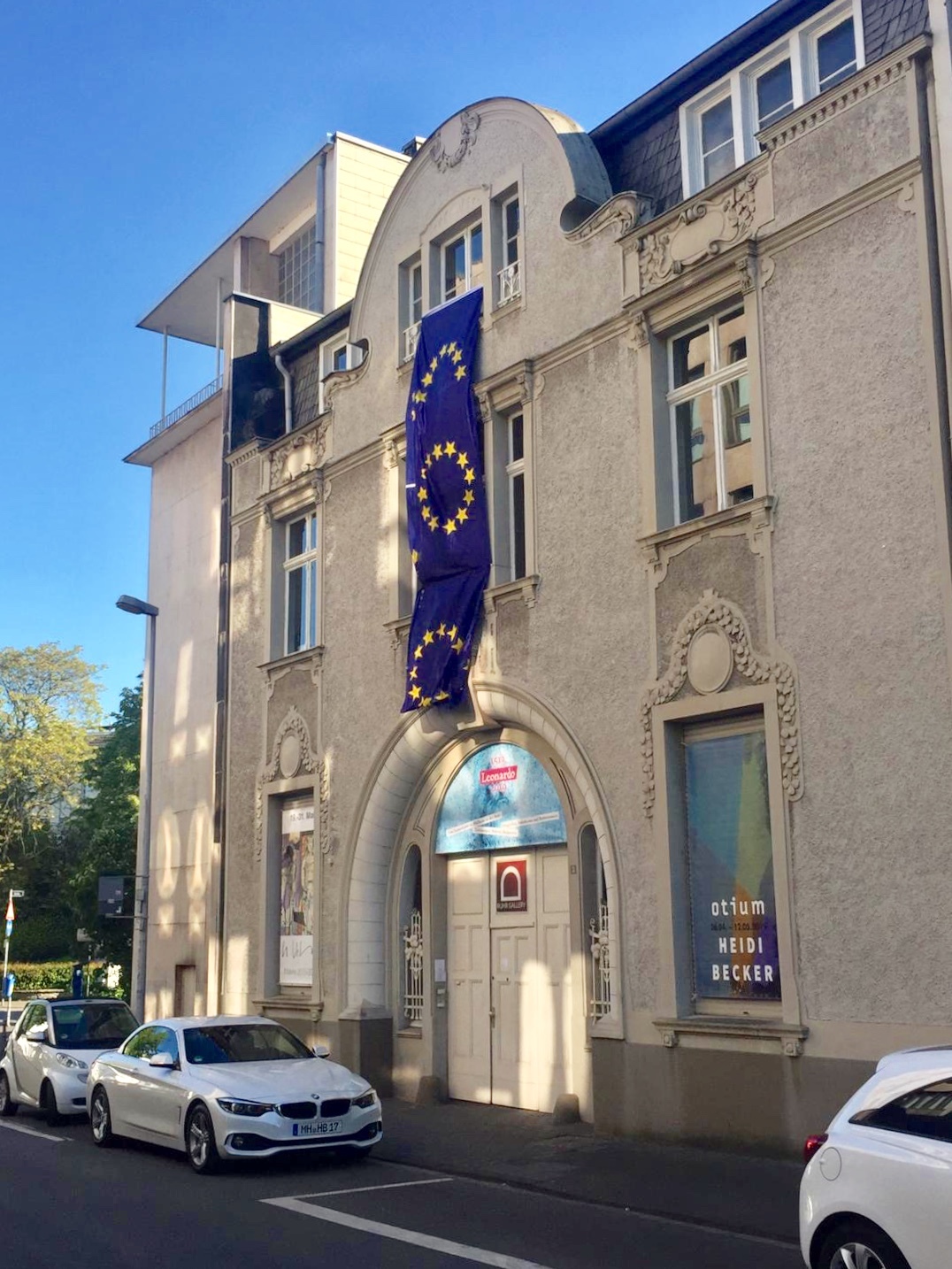 Europa Flagge an der Ruhr Gallery Mülheim Ruhrstraße 3