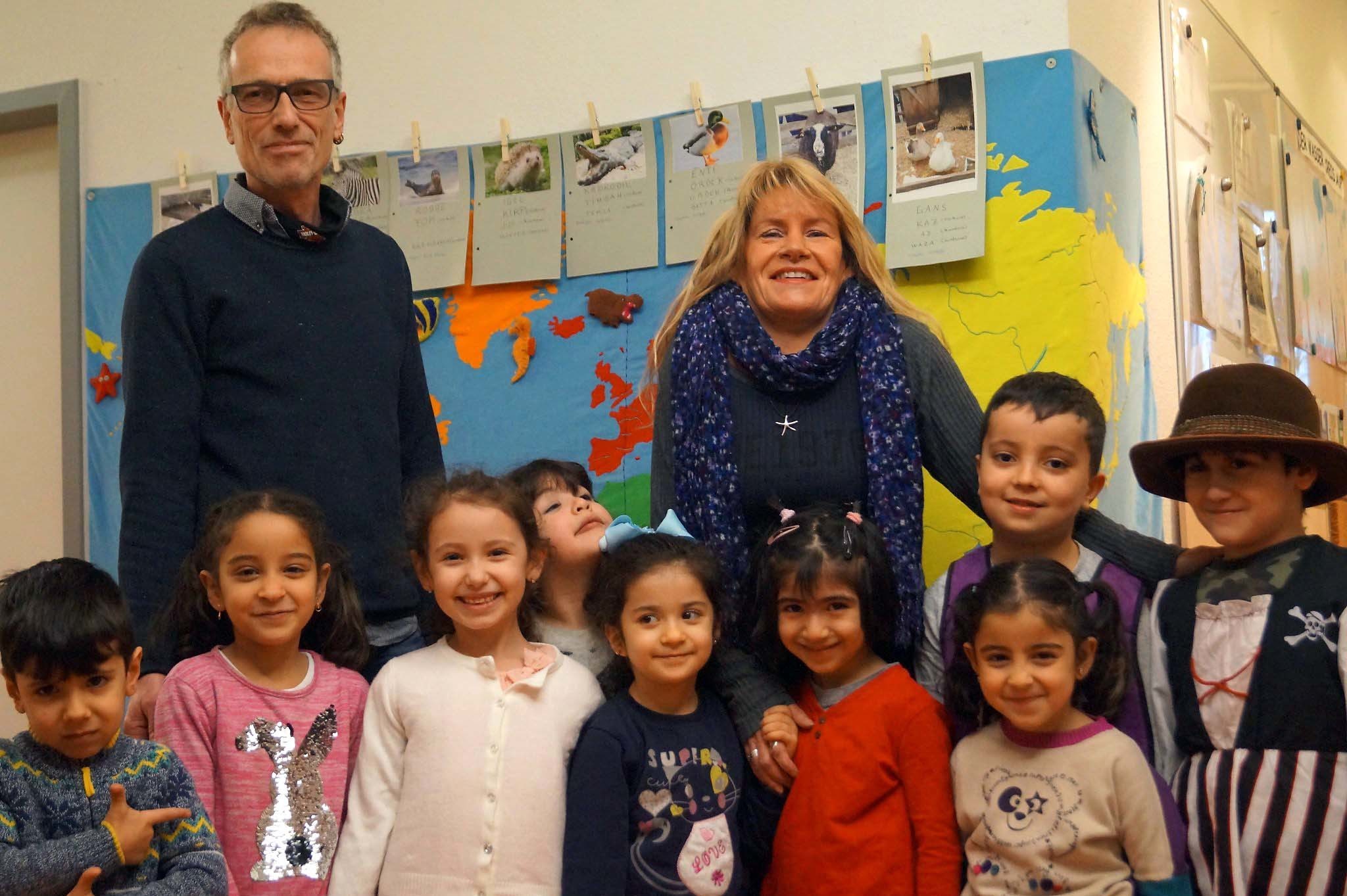 Der Zusammenschluss aus Kindertageseinrichtungen, Familienzentren, Beratungsstellen und Institutionen der Stadt Dortmund konnte die Jury vor allem durch sein vielseitiges und innovatives Förderangebot beeindrucken. So entstand zum Beispiel ein „Brückenprojekt" für Kinder, die keinen Kita-Platz bekommen haben.