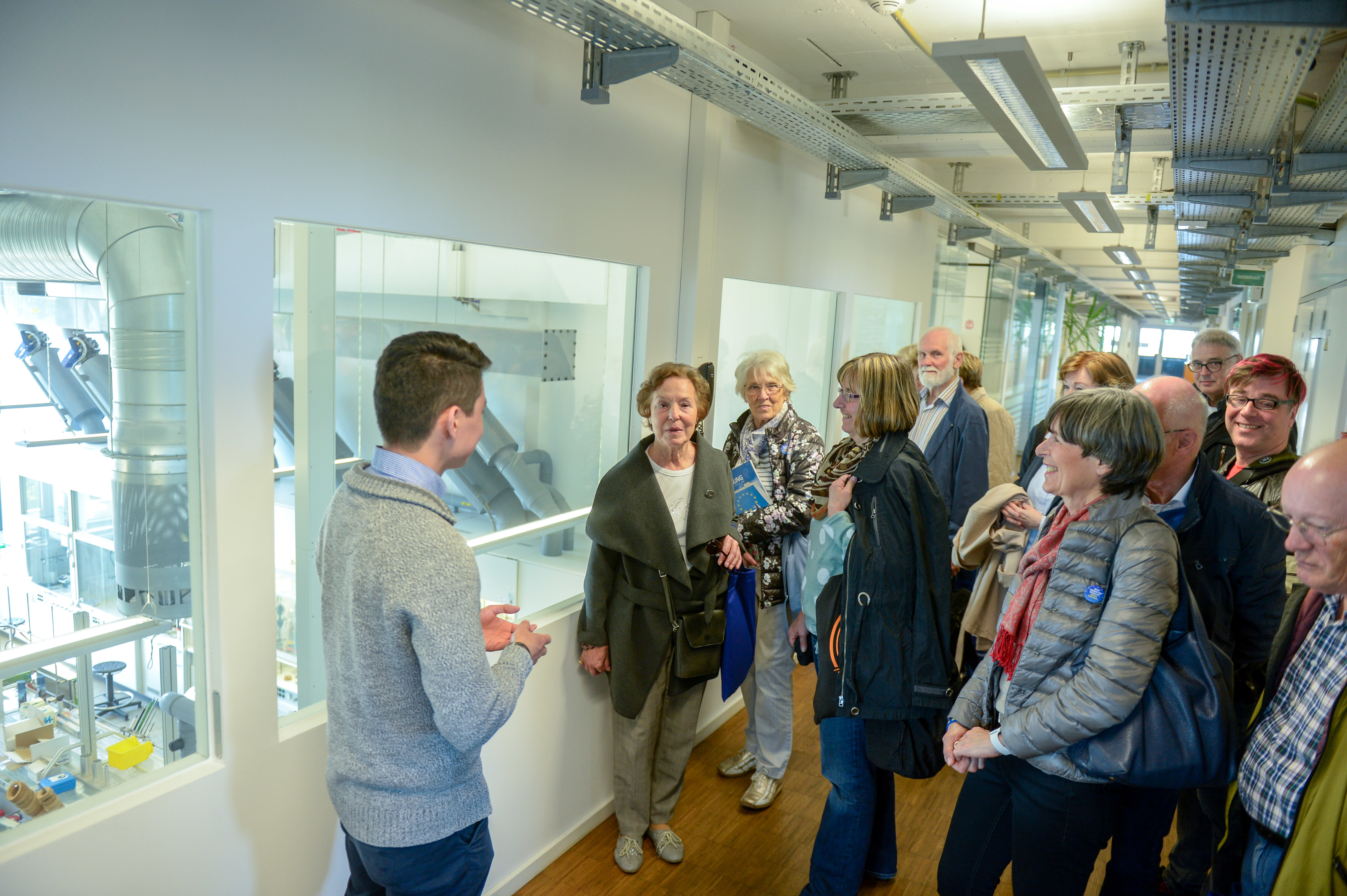 Laborführung im Max-Planck-Institut für Kohlenforschung.