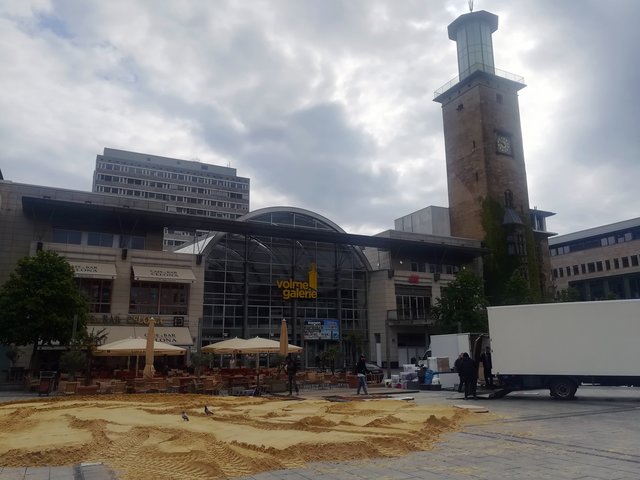 Hurra, der Sand ist da. Von Donnerstag bis Sonntag, 16. bis 19. Mai findet in der Hagener Innenstadt das Fest "Hagen karibisch" statt.