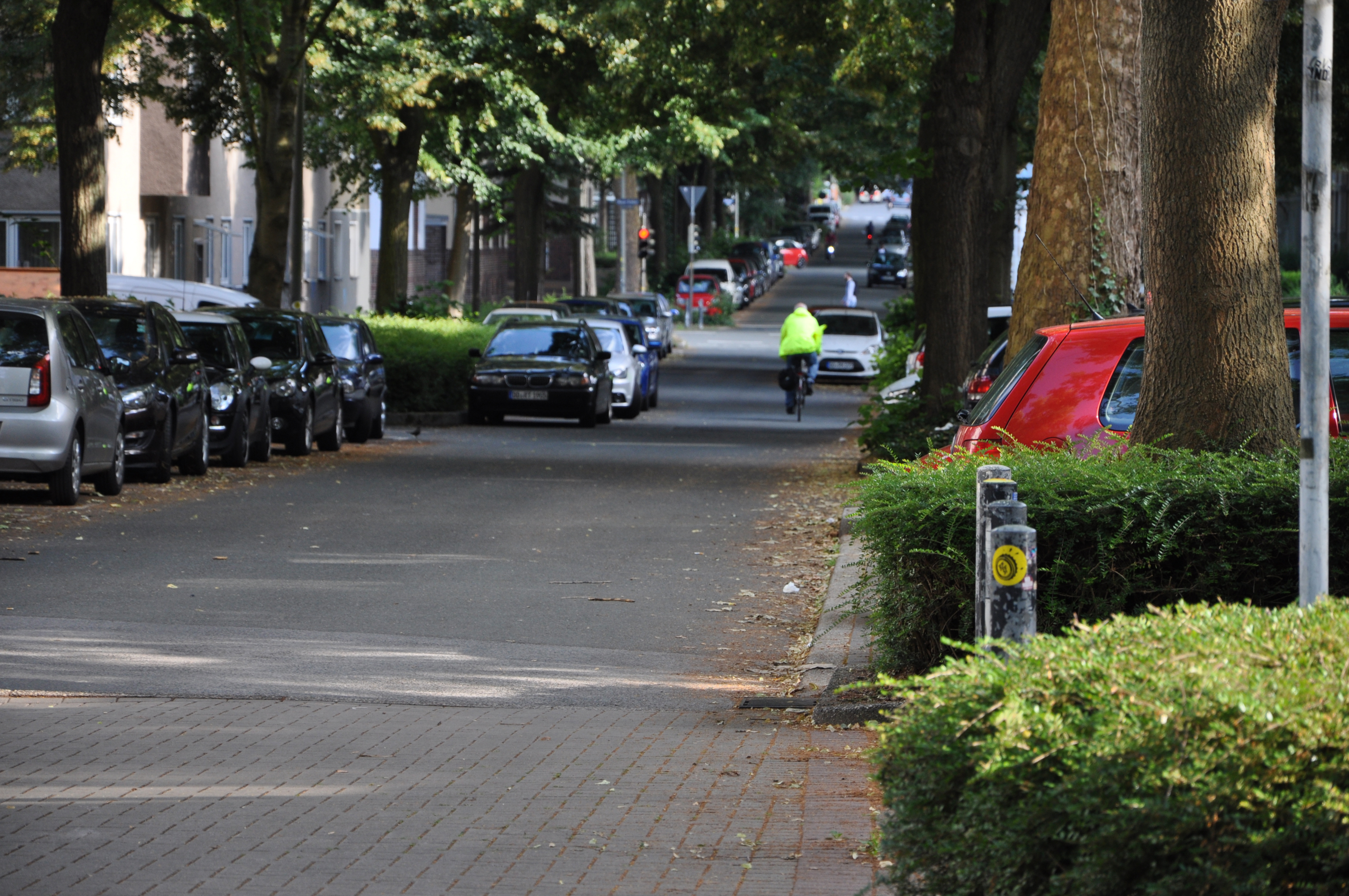 Hier von der großen Heimstraße wird der Radschnellweg über den Sonnenplatz führen.