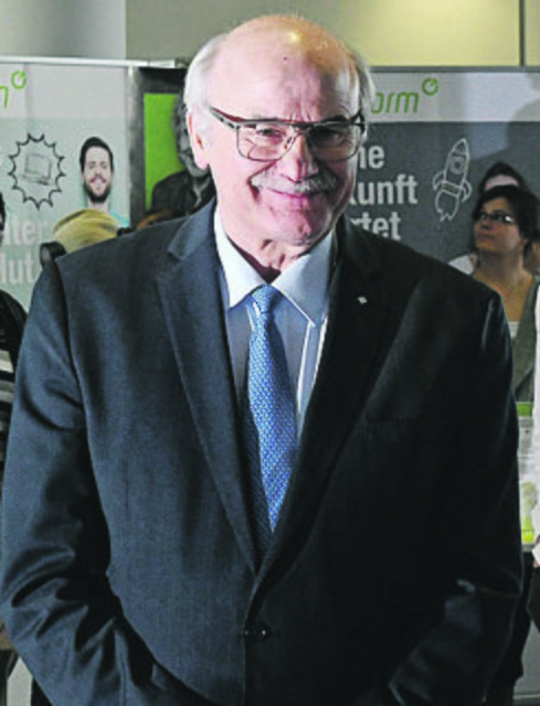Interimspräsident Prof. Dr. Menzel und der Campus-Vorsitzende Peter Wack begeistert von „Studierende treffen Wirtschaft“.