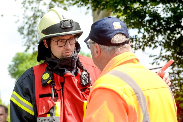 Ein kurzer Austausch über den Ernst der Lage und dann ging es los.