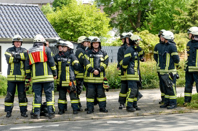 Die Einsatzkräfte wurden entsprechend instruiert, um die notwendigen Maßnahmen zu ergreifen.