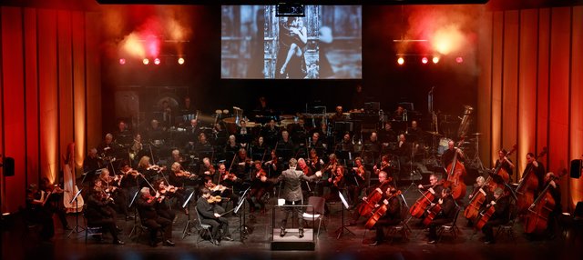 Die Philharmonie Südwestfalen präsentiert große Werke der Filmmusik.