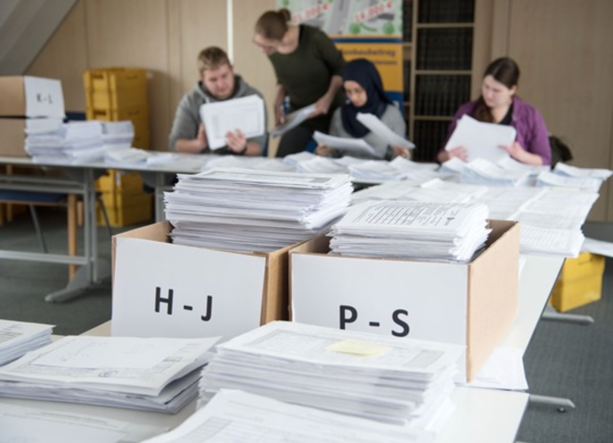 Unterschriftenlisten Vom Bund Der Steuerzahler Nrw Volksinitiative Strassenbaubeitrag Abschaffen Essen West
