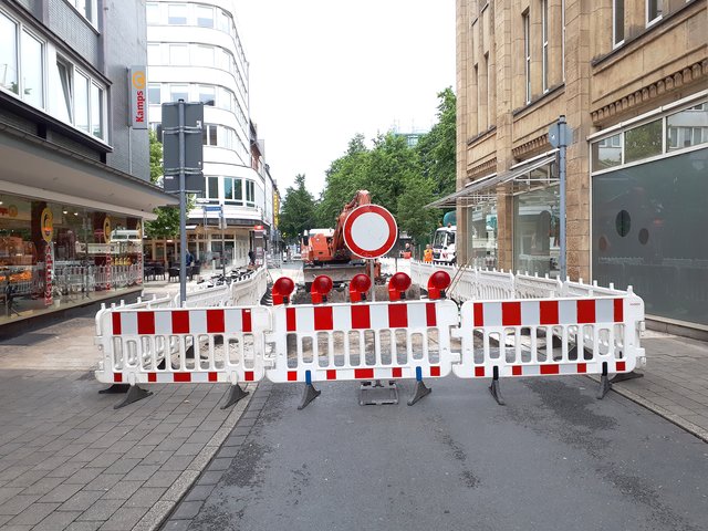 Die Übergange über die Marktstraße werden saniert. Foto: Jörg Vorholt