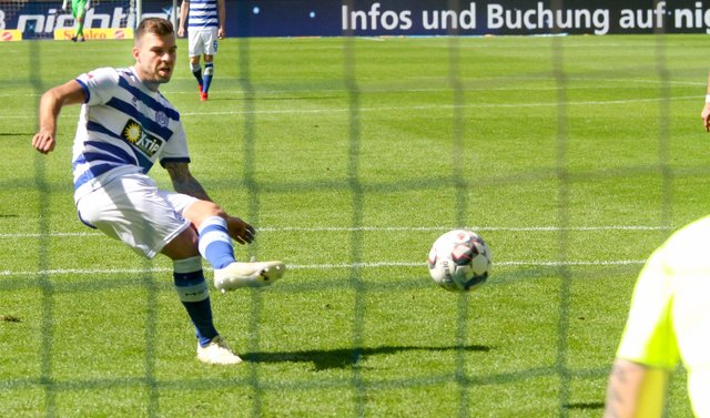 Der ehemalige Kapitän Kevin Wolze bleibt der zweiten Bundesliga erhalten. Er wechselt zum Aufsteiger VfL Osnabrück und wird dort auf Torejagd gehen.