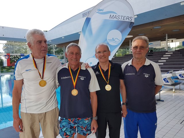 Uhlich, Bloch, Brenner und Richter sicherten sich den Deutschem Rekord über 4x100 m Lagen.