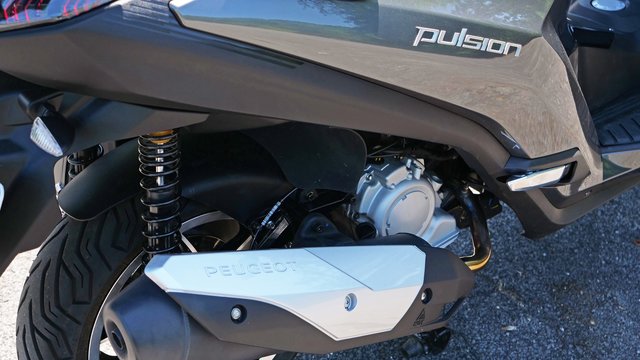 Aktueller, mit neuester Technologie ausgestatteter Motorroller der 125cm³ Klasse  -Peugeot Pulsion- | Foto: Uli Rabenort