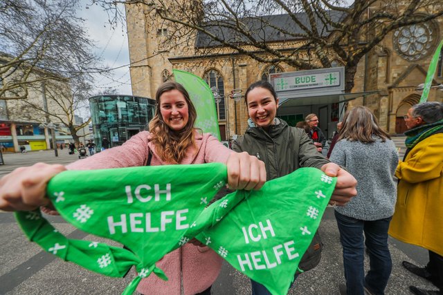 Ohne die vielen Helfer und Freiwilligen wäre ein Kirchentag nicht zu stemmen, alleine 4000 Mitwirkende gestalten den heutigen Abend der Begegnung mit.