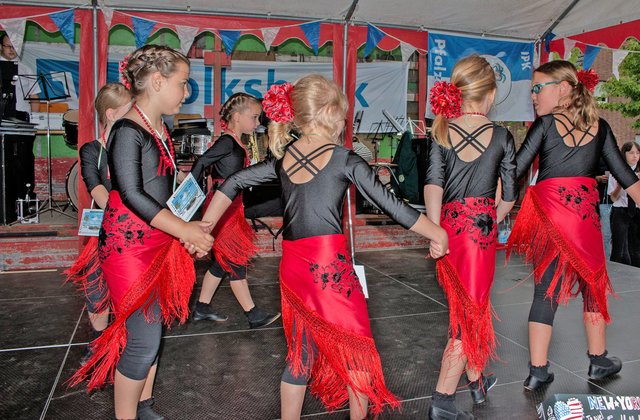 Es hat bei der Pfalzdorfer Sommernacht Tradition, dass auch der Nachwuchs ein Showprogramm aufführt. Archiv: lokalkompass