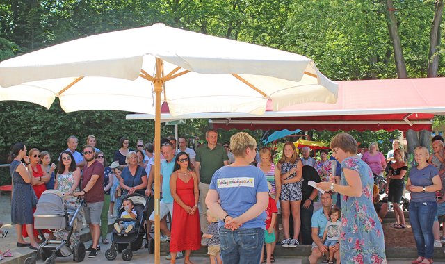 Foto © Jürgen Thoms - Aus der Serie: Hellweg-Kinderstätte e.V. -  Mehr als nur ein Sommerfest 