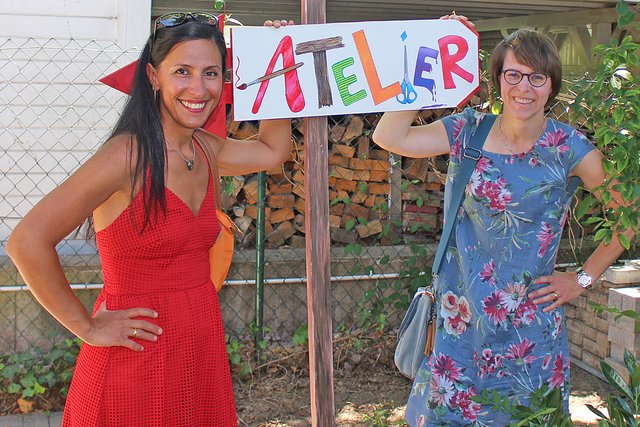 Foto © Jürgen Thoms - Aus der Serie: Hellweg-Kinderstätte e.V. -  Mehr als nur ein Sommerfest - 1. Vorsitzende Sükran Sobkowiak  und Daniele Spink 
